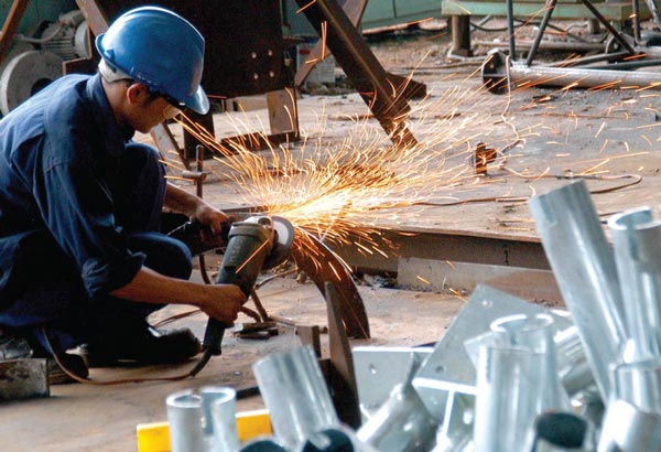 Gia công cơ khí, kết cấu và các hạng mục kỹ thuật phụ trợ